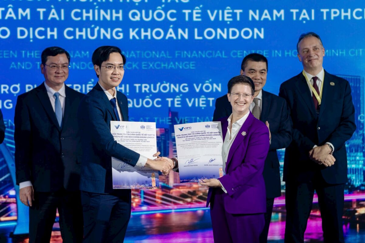 HDBank, VIFC và Sở Giao dịch Chứng khoán London thiết lập quan hệ đối tác toàn diện, mở rộng kết nối thị trường vốn quốc tế cho doanh nghiệp Việt Nam